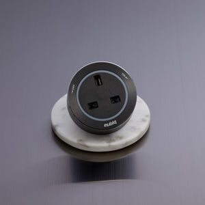 Eubiq – 豪華款英式適配器 BS3 黑/銀